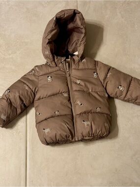 18M H&M Puffer Jacket in Taupe / Dogs, Water Repellant